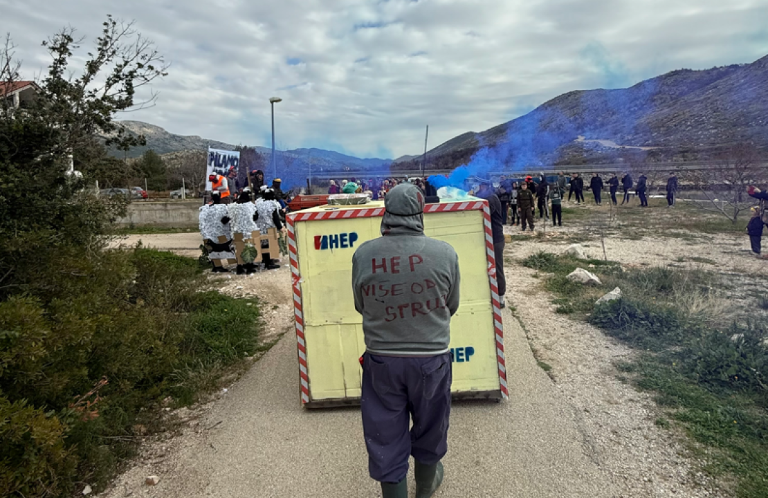 Grebaške maškare: Dan ispunjen zabavom, smijehom i dobrom spizom