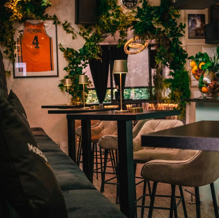 FOTO Tjedan u Mozartu: Nastup Petra Dragojevića i kviz 'Ne Zaboravi Stihove'