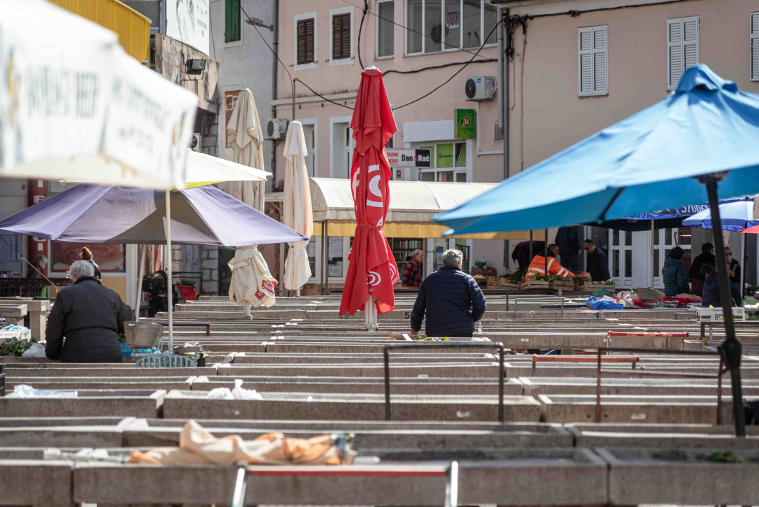 Petak na šibenskoj pijaci