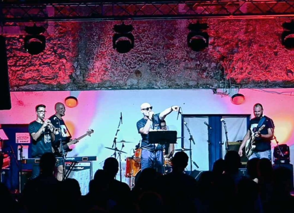 Uoči 'Teških osjećaja' u Azimutu: 'Krenuli smo iz zezancije, a sad smo na drugom albumu'