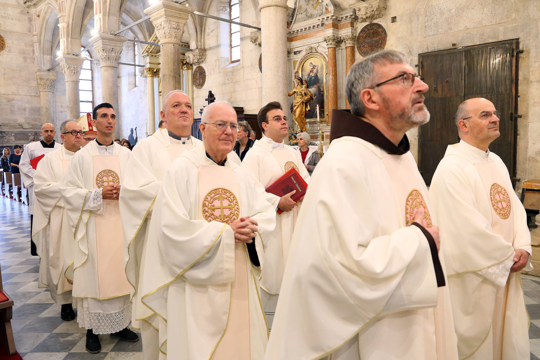 Održana misa posvete ulja u katedrali sv. Jakova