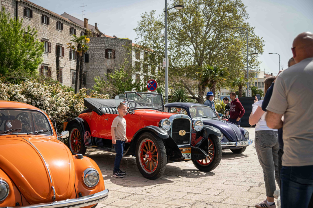 Oldtimeri u Šibeniku