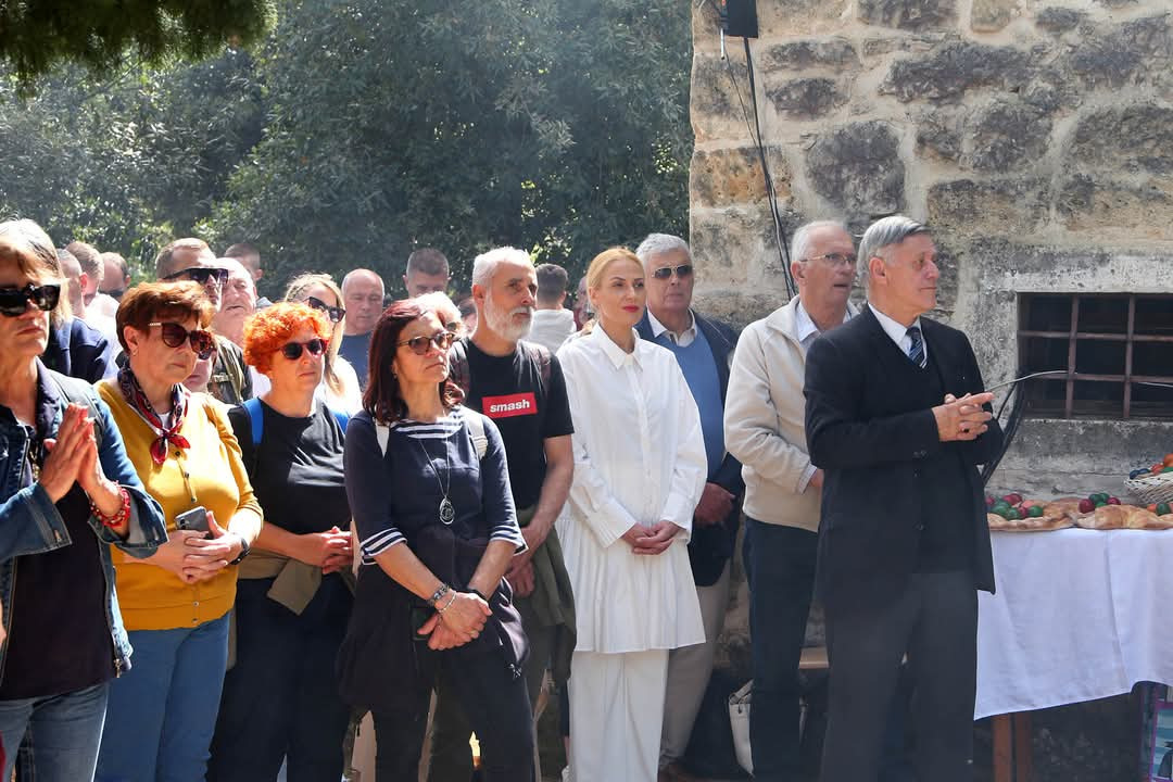 Uskrsno slavlje na Krki okupilo vjernike iz cijele Hrvatske