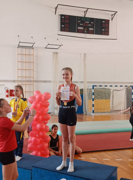Gimnastičarke Dišpeta uspješne na natjecanju u Dubrovniku