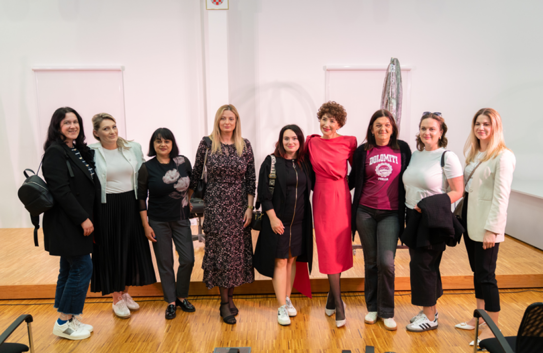 Paško Rakić Kninu poklonio kazališnu večer umjesto političkog skupa