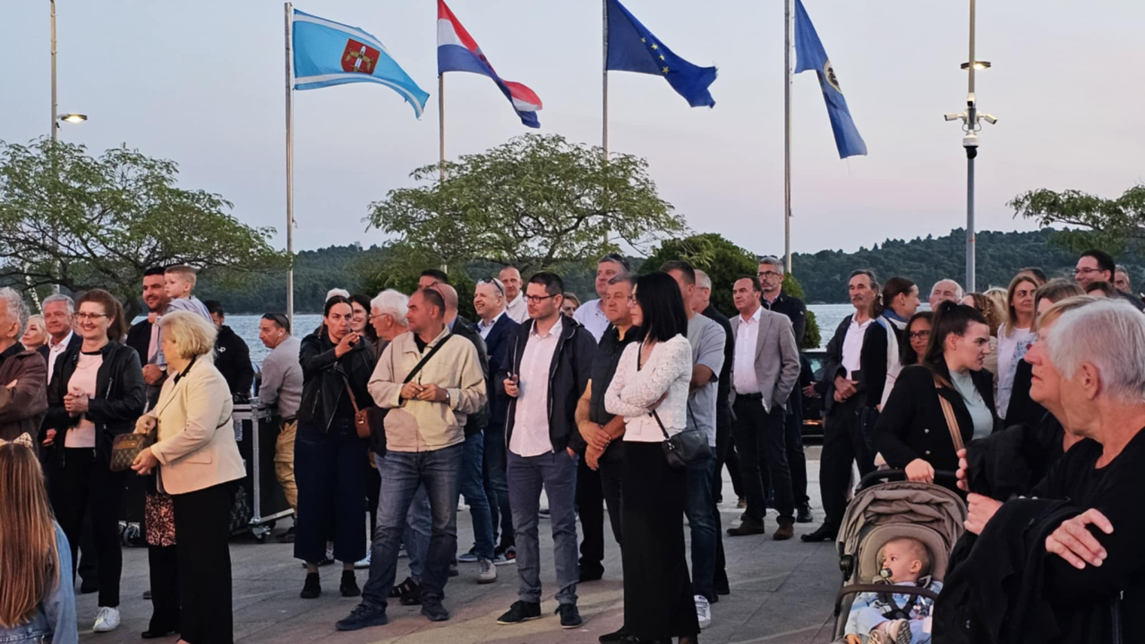 HDZ Šibensko-kninske županije proslavio 35. obljetnicu: Finale slavlja uz šibenski koncert 'Četiri Tenora' 