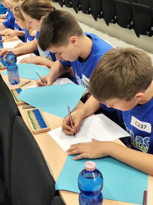 FOTO: Malci Genijalci iz Šibenika rasturili Državno natjecanje iz mentalne aritmetike i matematike