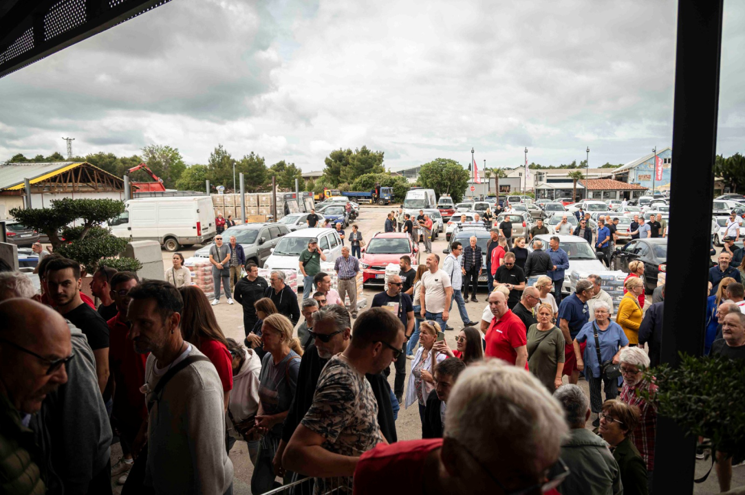 FOTO Pozor! Veliki popusti na kućanskim aparatima, keramici, alatima, bojama, rasvjeti, stolariji i puno više!