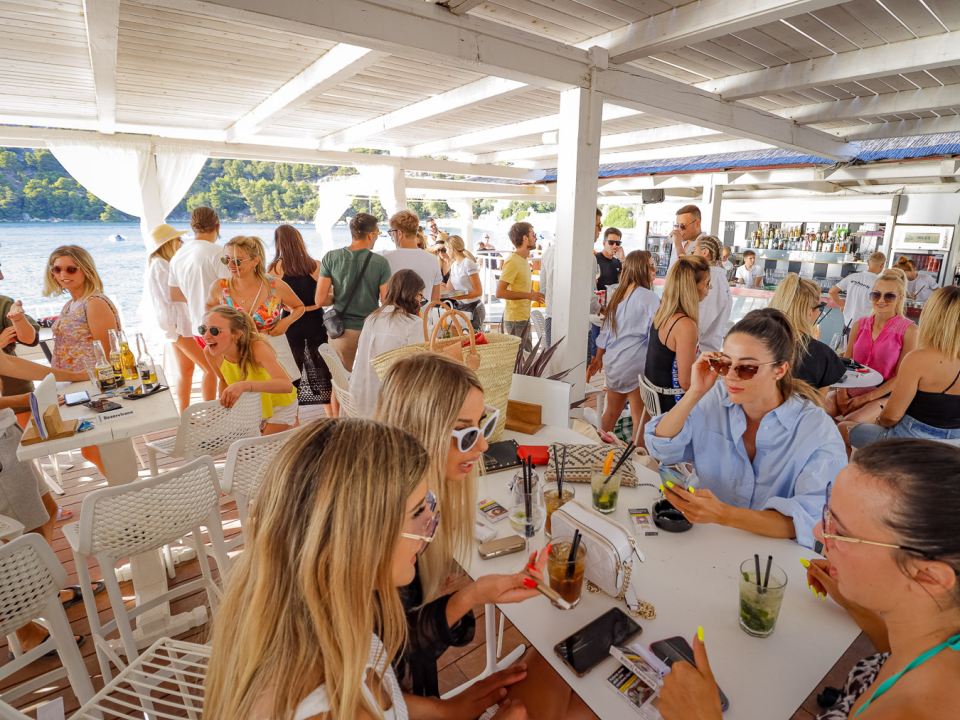 FOTO Shark Beach Club otvara svoja vrata – Novi sjaj na obali u Žaboriću 