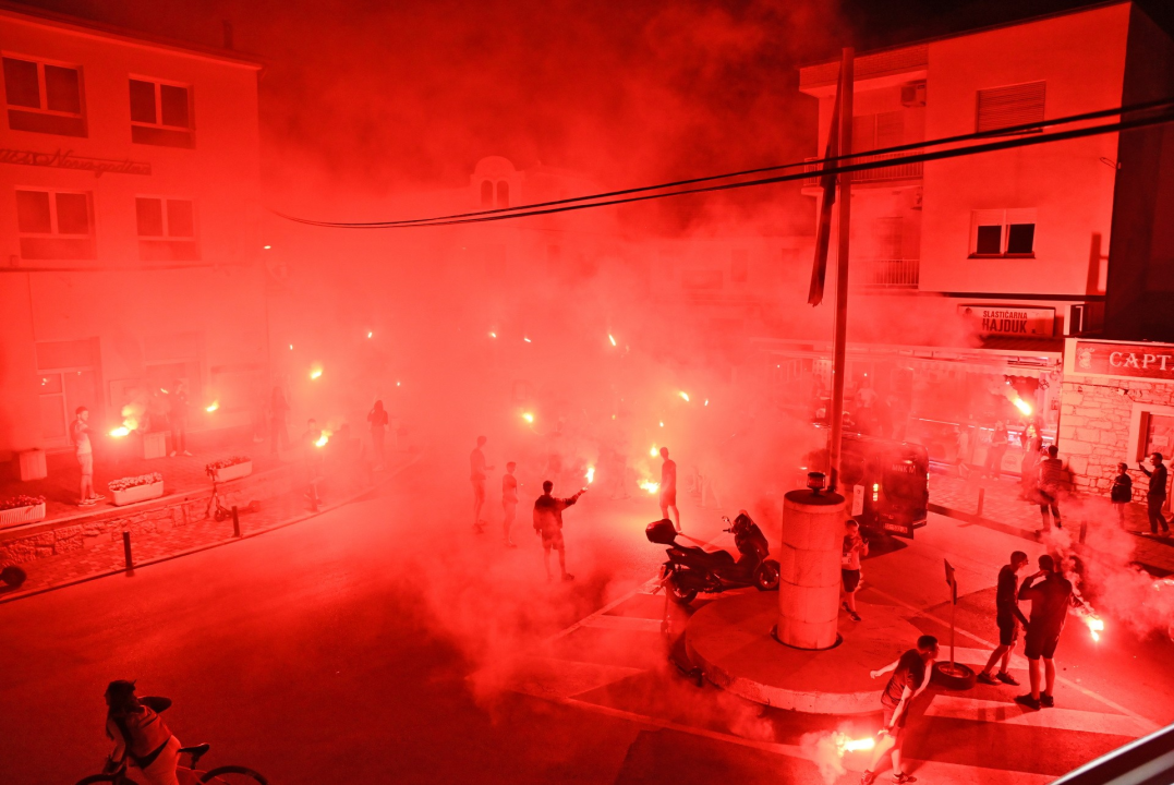 Pioniri i mlađi pioniri MNK-a Murter osvojili Top tim ligu i kup