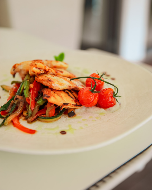 FOTO Shark Beach Club zasjao u novom sjaju – ljeto 2025. u znaku stila i užitka!