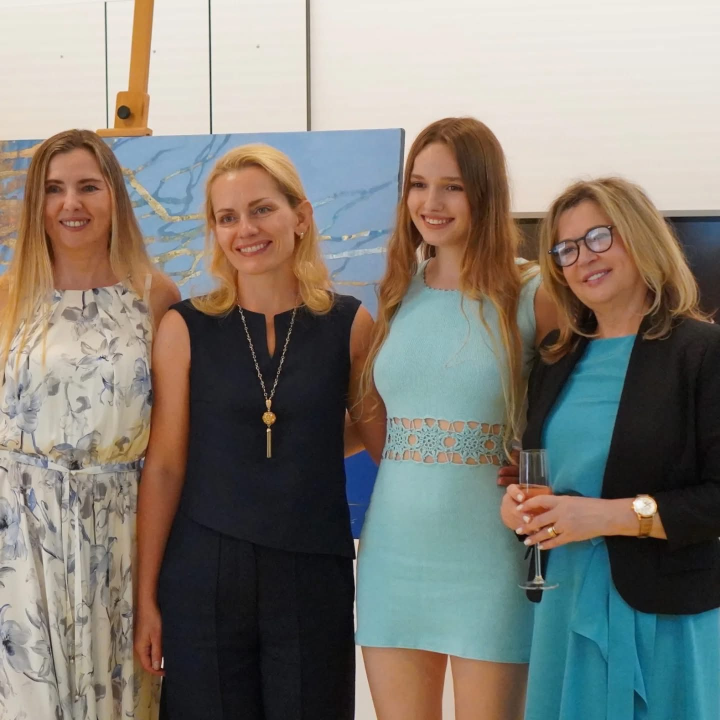 Umjetnost kao štit: Tvrđava sv. Ivana ugostila izložbu ukrajinskih umjetnika i djece