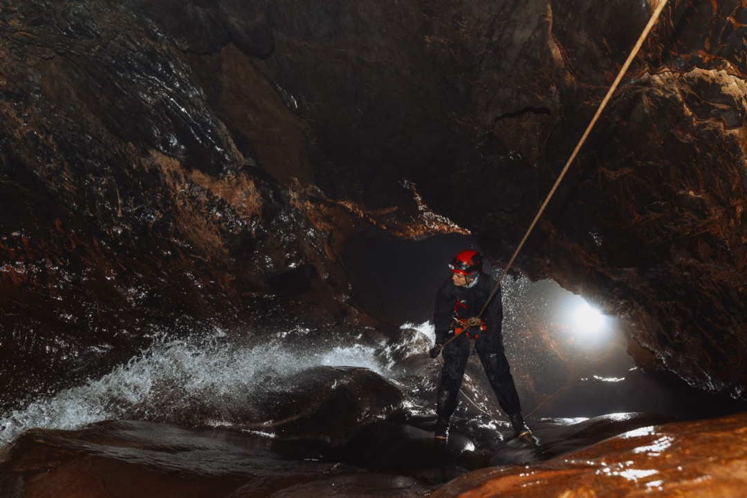 Šibenski speleolozi pripremaju jamu Punar za veliku međunarodnu speleoronilačku ekspediciju