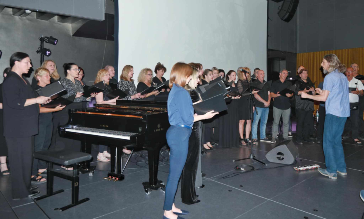 Emotivna komemoracija za Radu Perišu u Arsenu okupila brojne prijatelje i suradnike