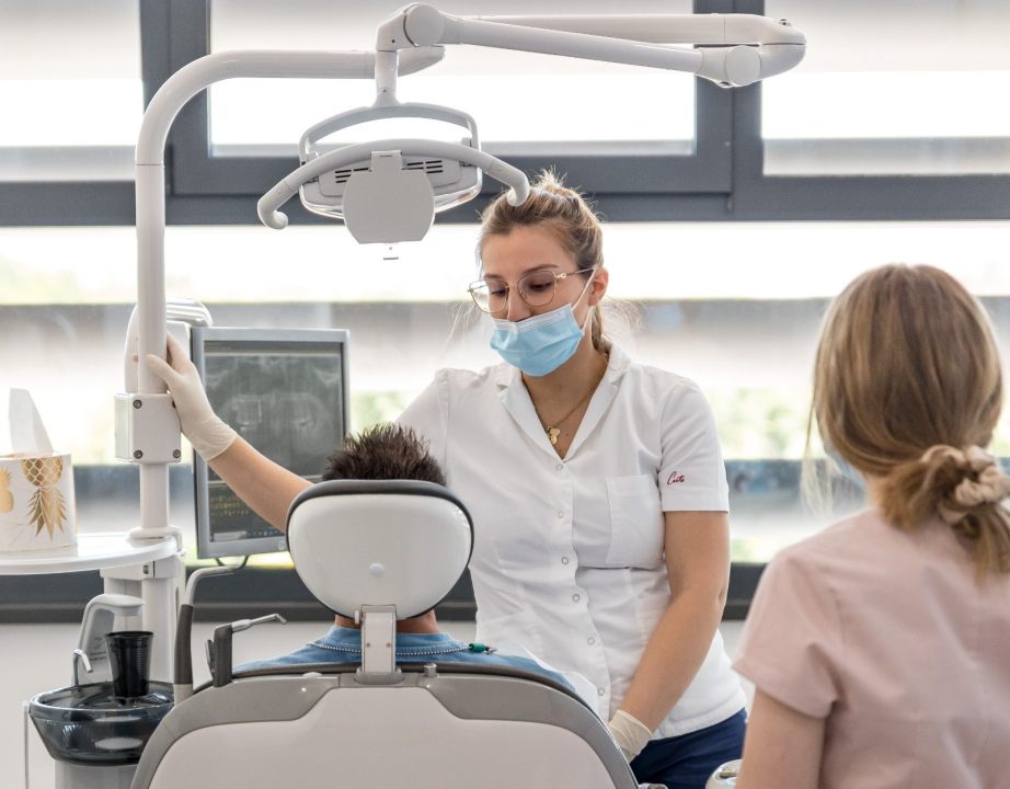 FOTO Uz Dental centar Dubravica vaš osmijeh je u sigurnim rukama! 