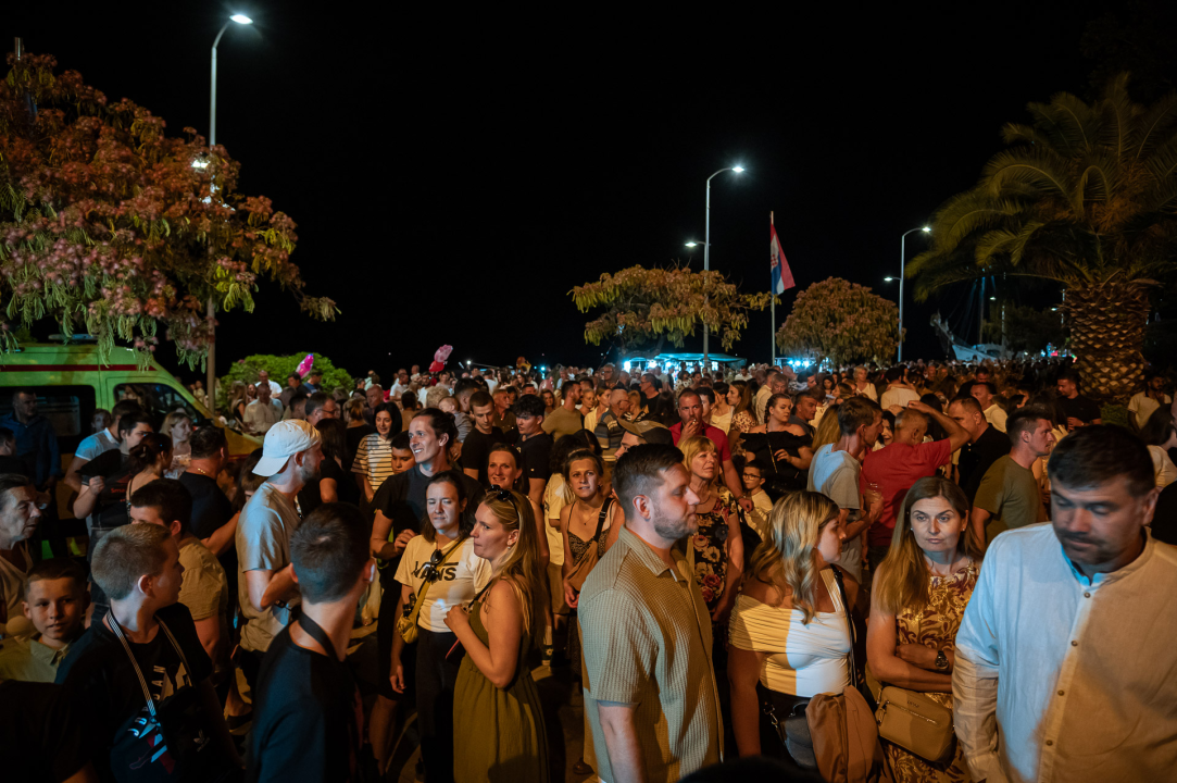 Spektakularan vatromet i grupa Rišpet označili kraj svečanog otvorenja 65. MDF-a