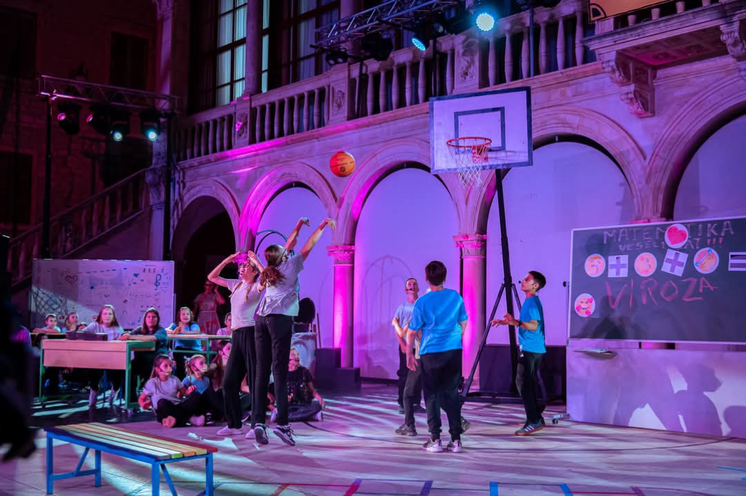 Održana generalna proba: Svečano otvaranje 65. MDF-a u Šibeniku uz mjuzikl, vatromet i feštu do ranih jutarnjih sati