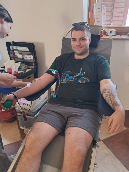 Uspješna akcija darivanja krvi u Rogoznici: Prikupljeno 23 doze dragocjene tekućine