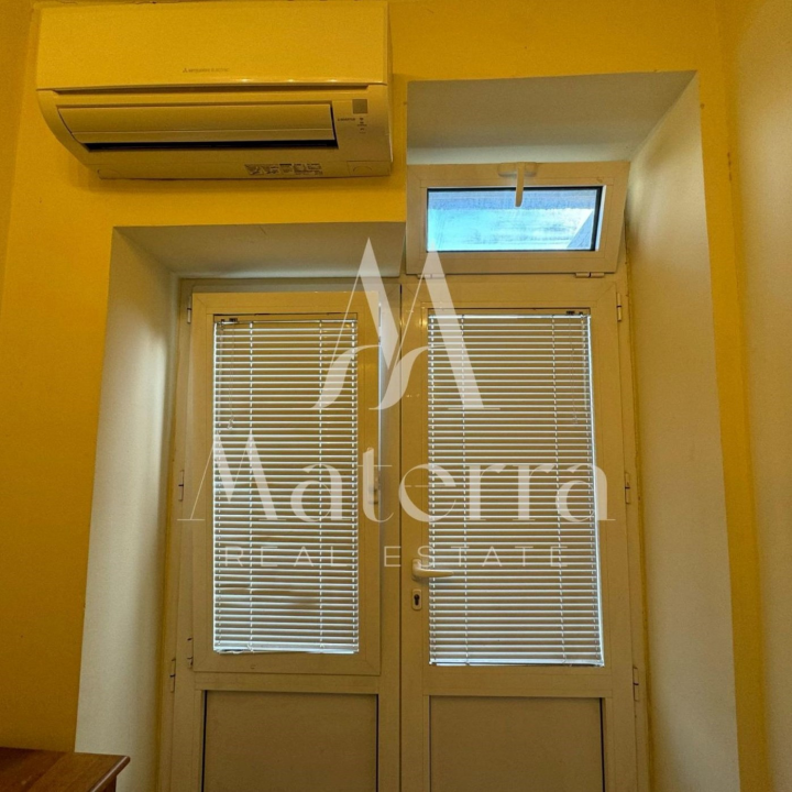 Stan od 12 kvadrata u centru Šibenika prodaje se za 45.000 eura