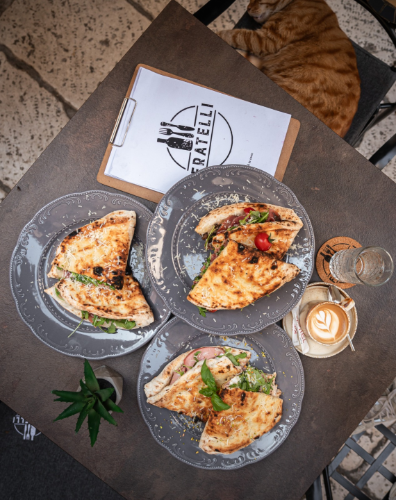 FOTO Jeste li probali slasne panuozzo sendviče Pizzerije Fratelli?