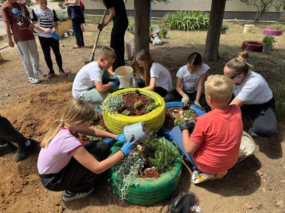 Učenici Katoličke škole u Šibeniku 'Zavrtjeli krug promjena'