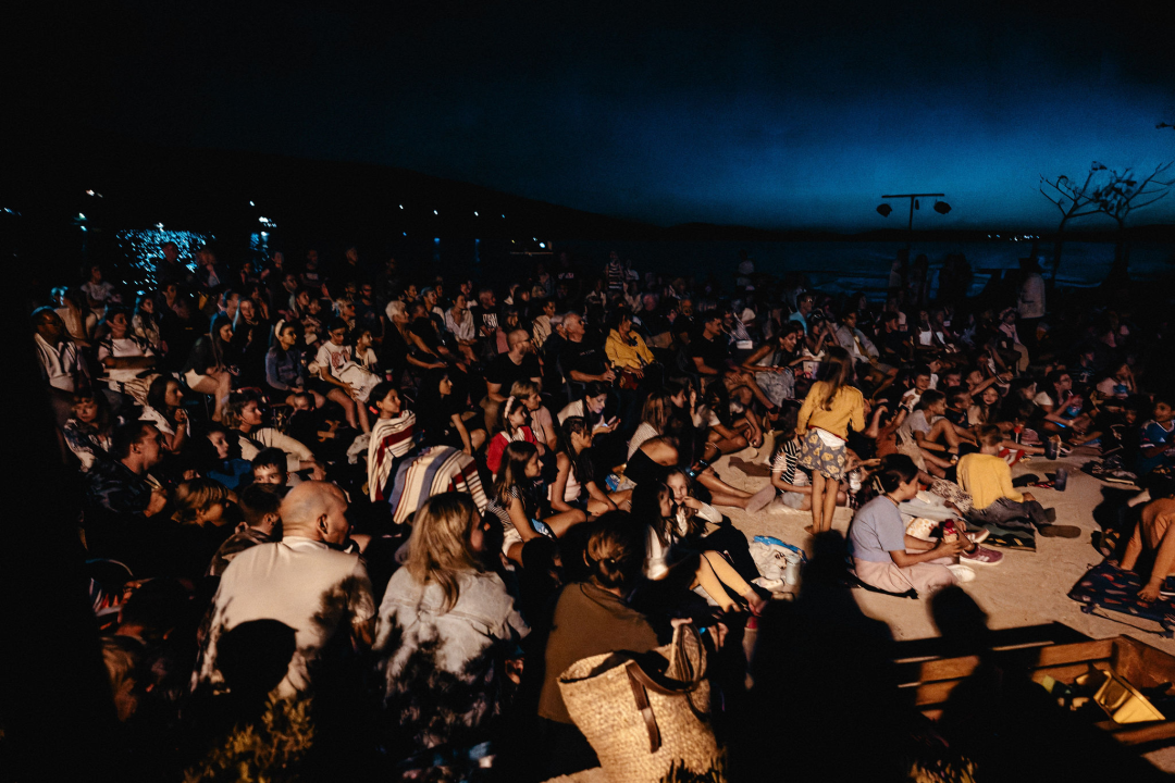 Otočna premijera 'Bumbarovog ljeta': Film sniman na Zlarinu oduševio publiku na plaži Vila