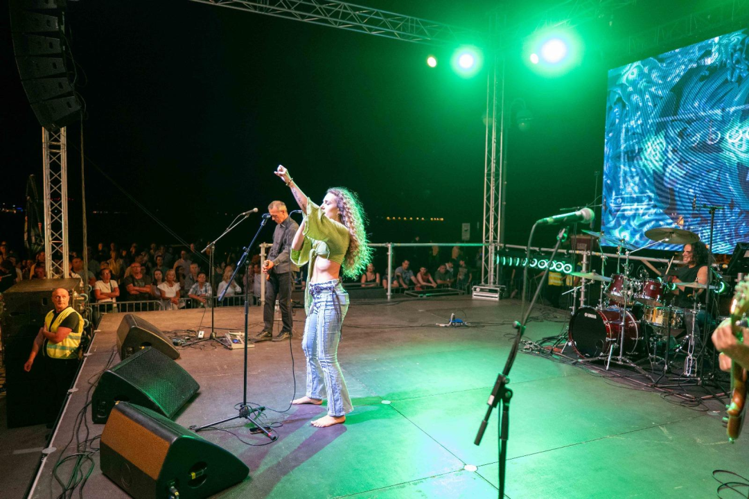 Spektakularna vodička fešta oduševila tisuće posjetitelja