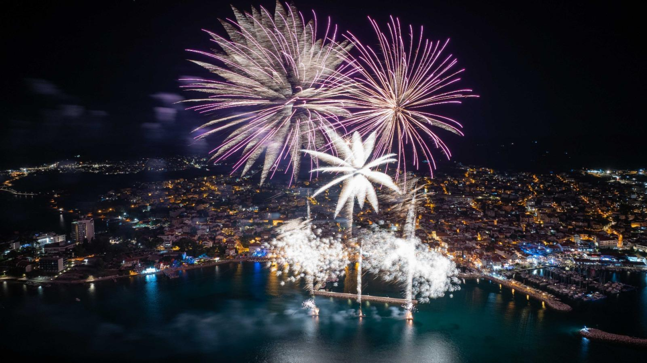 Spektakularna vodička fešta oduševila tisuće posjetitelja