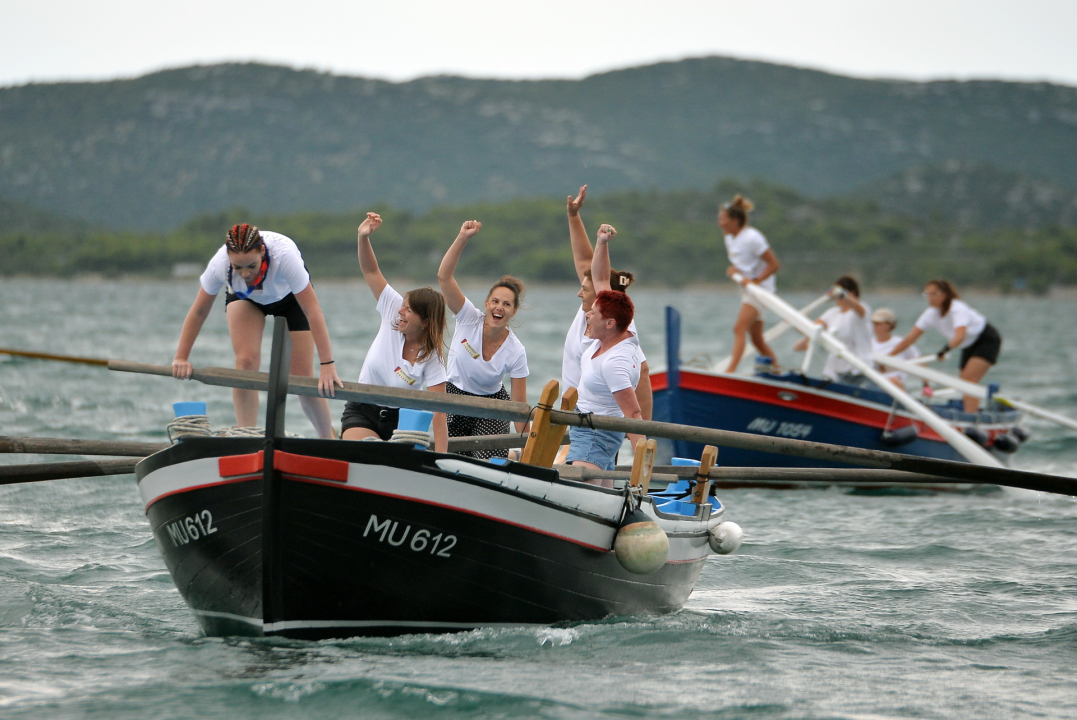 Održana ženska veslačka regata u Betini: Pogledajte koje su ekipe bile najbolje
