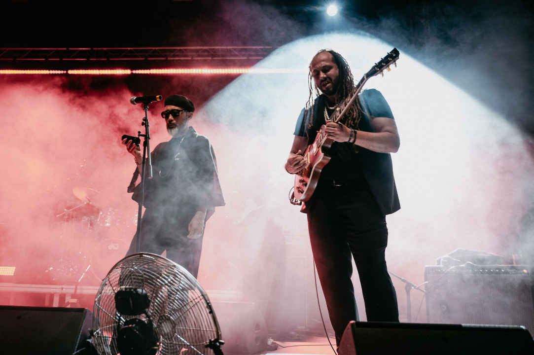 Kyoto Jazz Massive u proširenom sastavu oduševio publiku na tvrđavi sv. Mihovila  