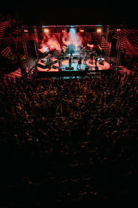 Kyoto Jazz Massive u proširenom sastavu oduševio publiku na tvrđavi sv. Mihovila  