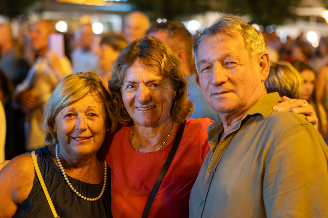 Skitnica i ostali hitovi odjekivali vodičkom rivom: Nezaboravna večer s Jasnom Zlokić