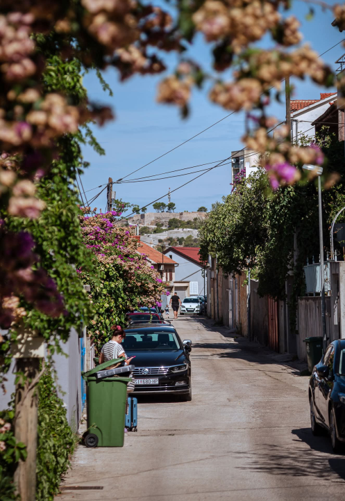 Križ - Od nekadašnjeg pustog brda do obiteljske četvrti