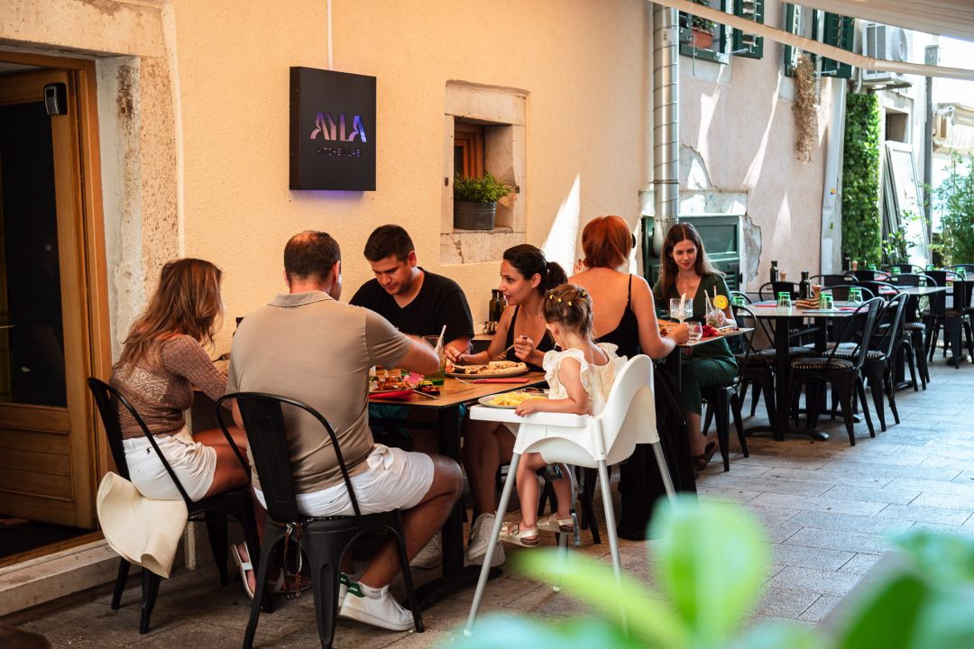 Ručak u srcu Šibenika: Četiri restorana koja vrijedi posjetiti!