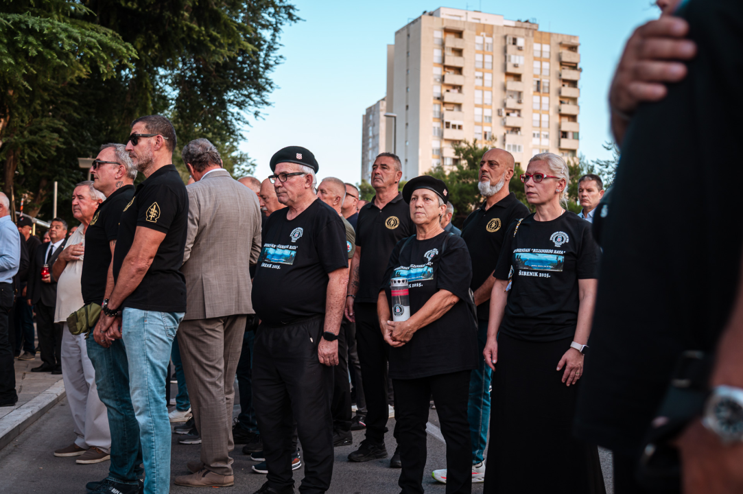 Polaganjem vijenaca, komemoracijom, mimohodom i bakljadom obilježen 34. spomendan Rujanskog rata