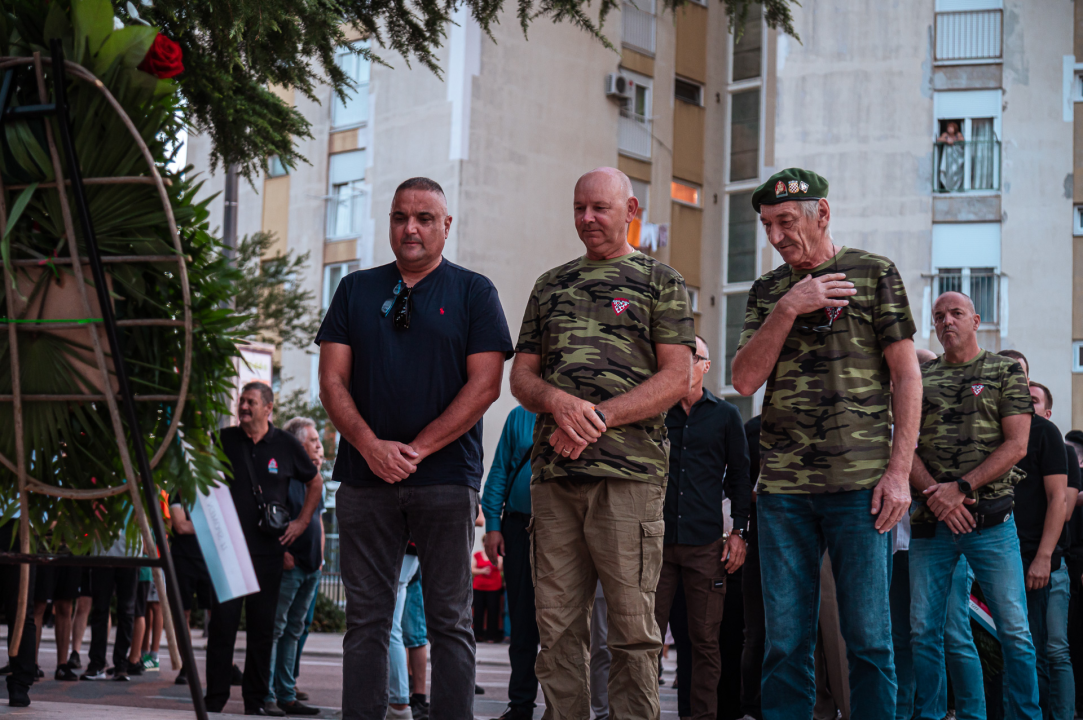 Polaganjem vijenaca, komemoracijom, mimohodom i bakljadom obilježen 34. spomendan Rujanskog rata