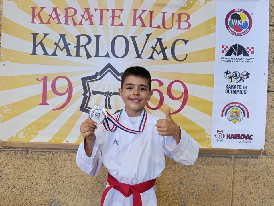 FOTO Karate klubu Šibenik 1066 devet medalja na 'Karlovac Openu'