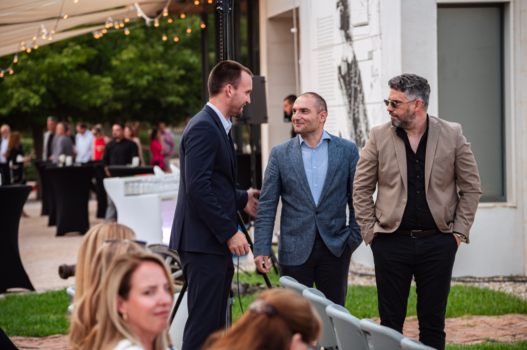 FOTO Franka Baranović Nagradu Grada Šibenika posvetila majci: 'Šibenik je utkan u moje gene i ovo je za mene posebna čast'
