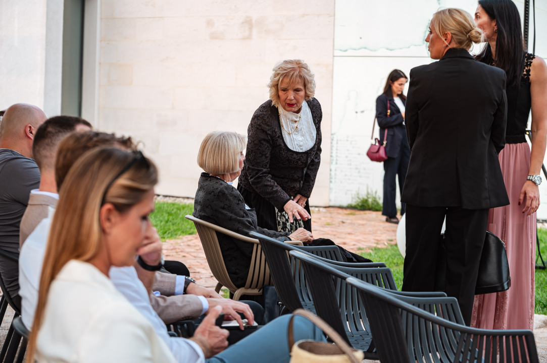 FOTO Franka Baranović Nagradu Grada Šibenika posvetila majci: 'Šibenik je utkan u moje gene i ovo je za mene posebna čast'