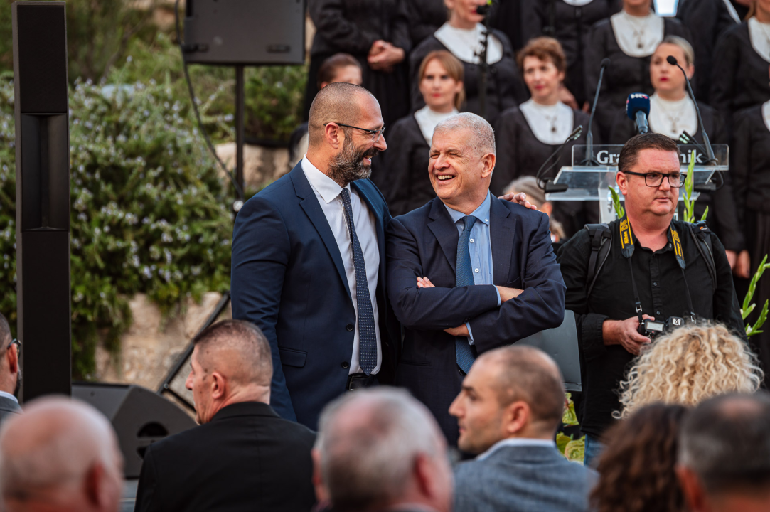 FOTO Franka Baranović Nagradu Grada Šibenika posvetila majci: 'Šibenik je utkan u moje gene i ovo je za mene posebna čast'