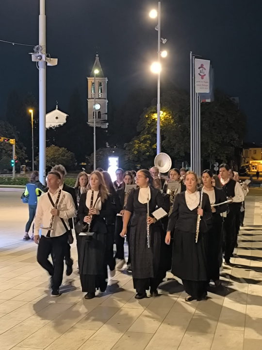 Šibenski glazbari prodefilirali gradom u povodu Dana grada