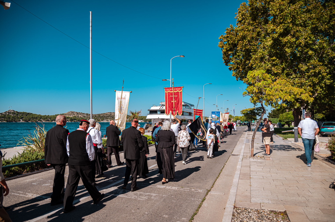 FOTO Održana svečana procesija i sveta misa u povodu blagdana sv. Mihovila