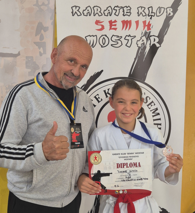 FOTO Karatašima Šibenika dva zlata i pet bronci u Mostaru