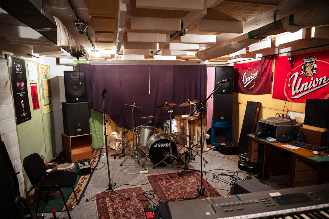 Ušli smo u sklonište kod robne kuće u centru Šibenika: Desetljećima zaboravljeno, bez nadzora i ulaganja 