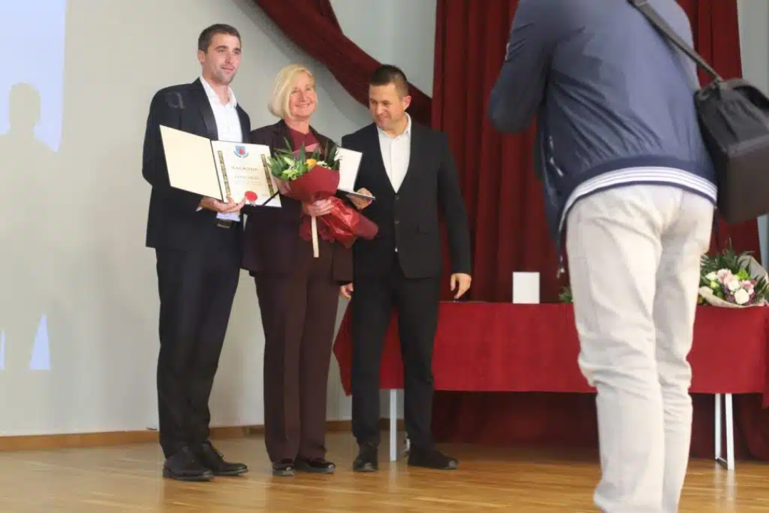Dodjelom nagrada zaslužnim mještanima obilježen Dan Općine Tisno