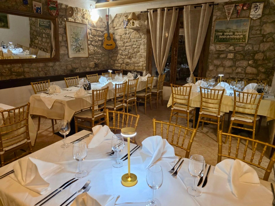 FOTO Skradinski kultni restoran Zlatne školjke ponovno otvara vrata i donosi nezaboravan gastronomski doživljaj!