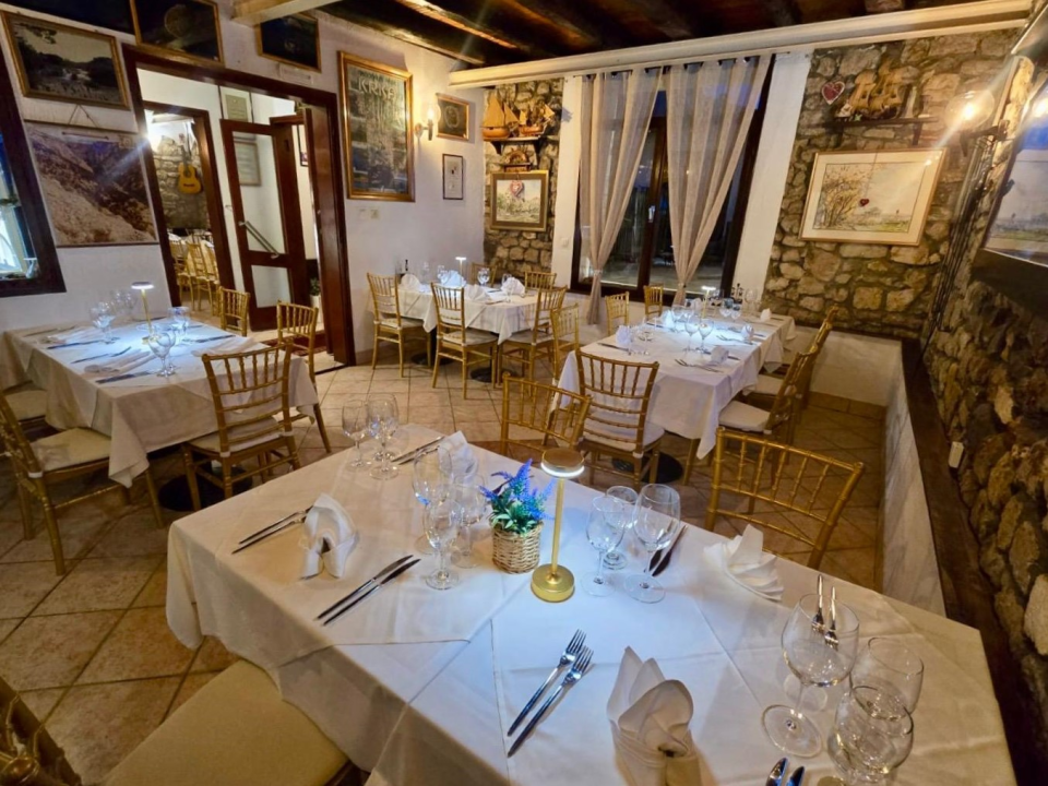 FOTO Skradinski kultni restoran Zlatne školjke ponovno otvara vrata i donosi nezaboravan gastronomski doživljaj!