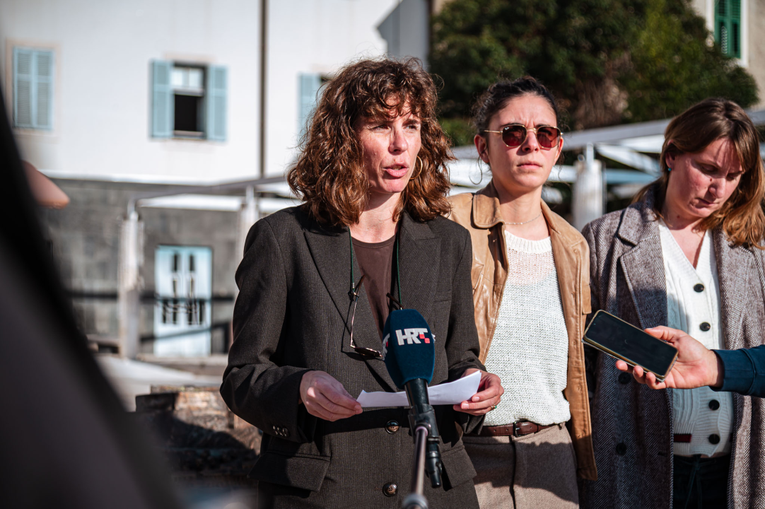 18 ruža za 18 ubijenih žena: 'Snažni javni pritisci manipulacijama poručuju ženama da im je pokornost prirodna'