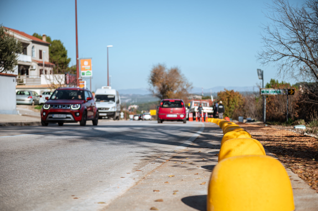 Grad Šibenik brani parkiranje ispred pekare Leonardo. Građani prosvjedovali: 'Oštetili su nekoliko tisuća ljudi'