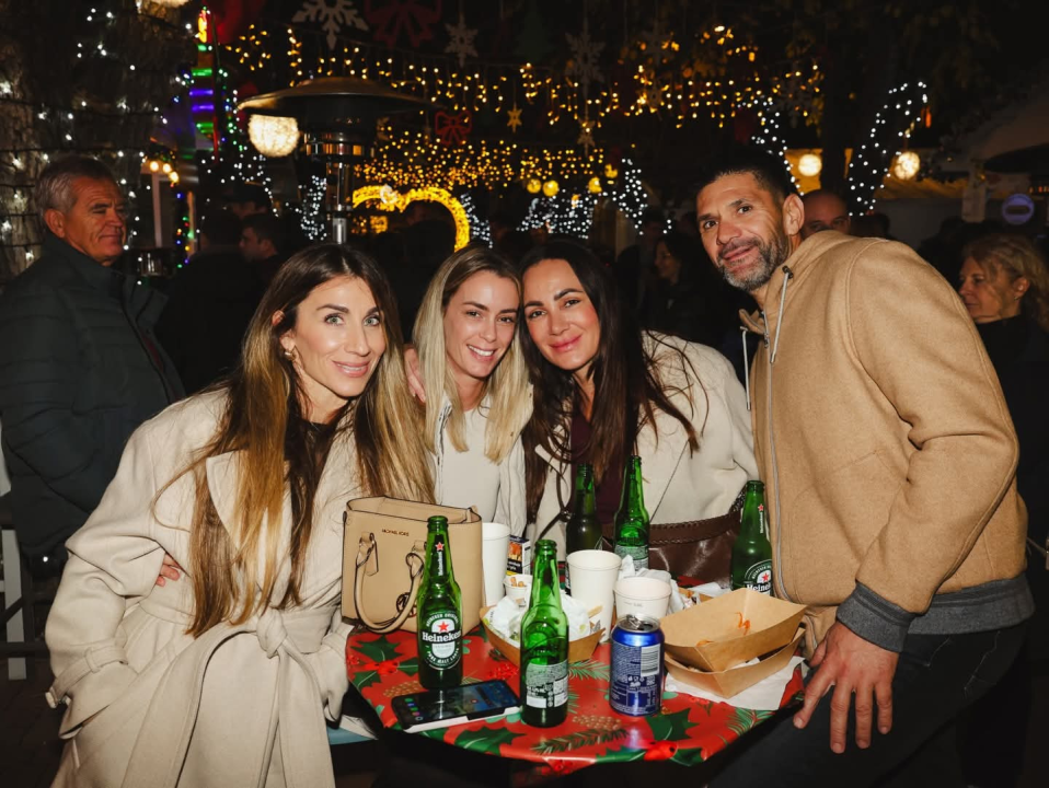 Advent u Vodicama sinoć uz pjesmu i dobru energiju Fenixa: Večeras stiže Vojko V